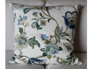 Brissac Flower Pillow
